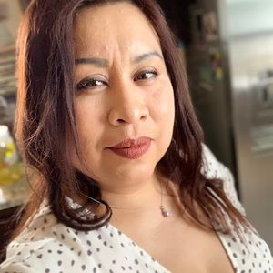 Meet your Posher, Yesenia